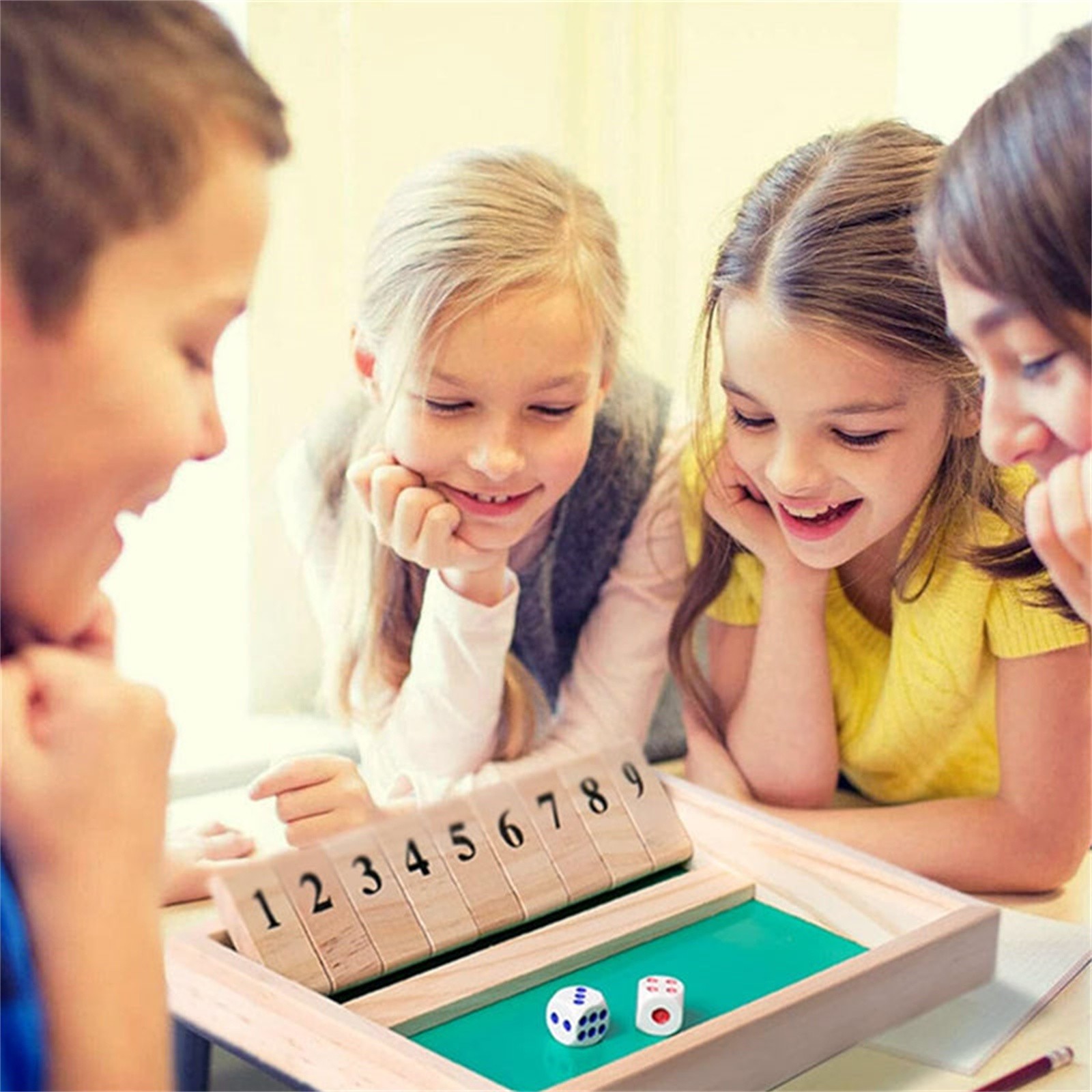 Deluxe Four Sided 9 Numbers Sh - огляд і ціна Party Games Easter For Family