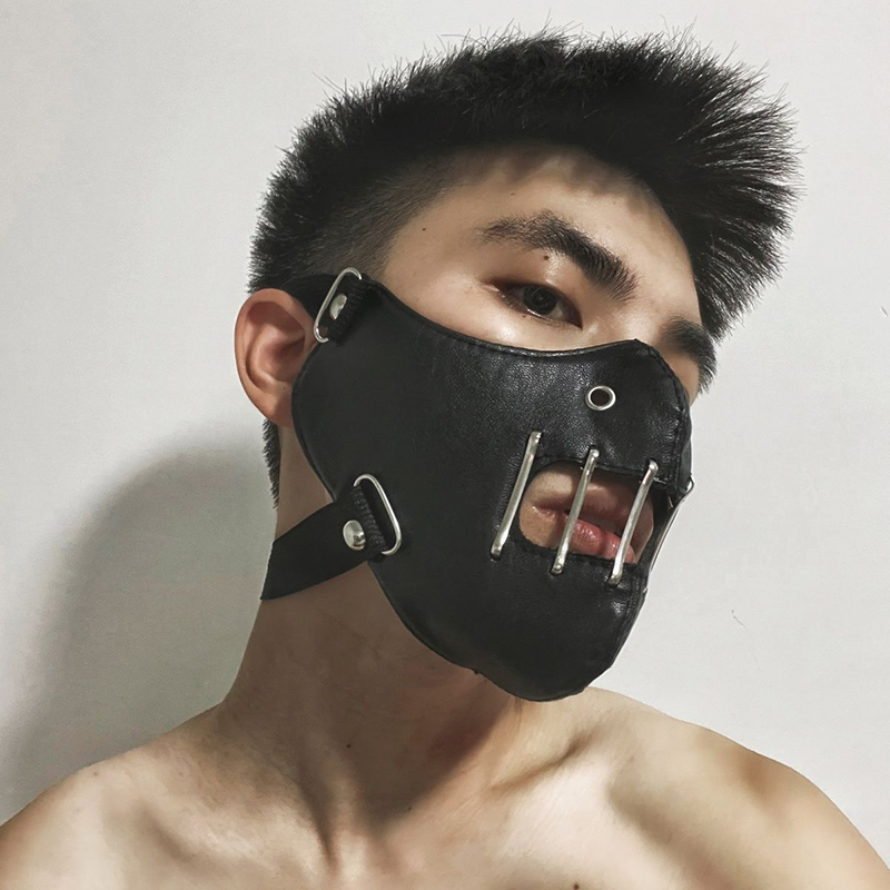 Men Locomotive Masquerade Mask - огляд і ціна Party Games Simple